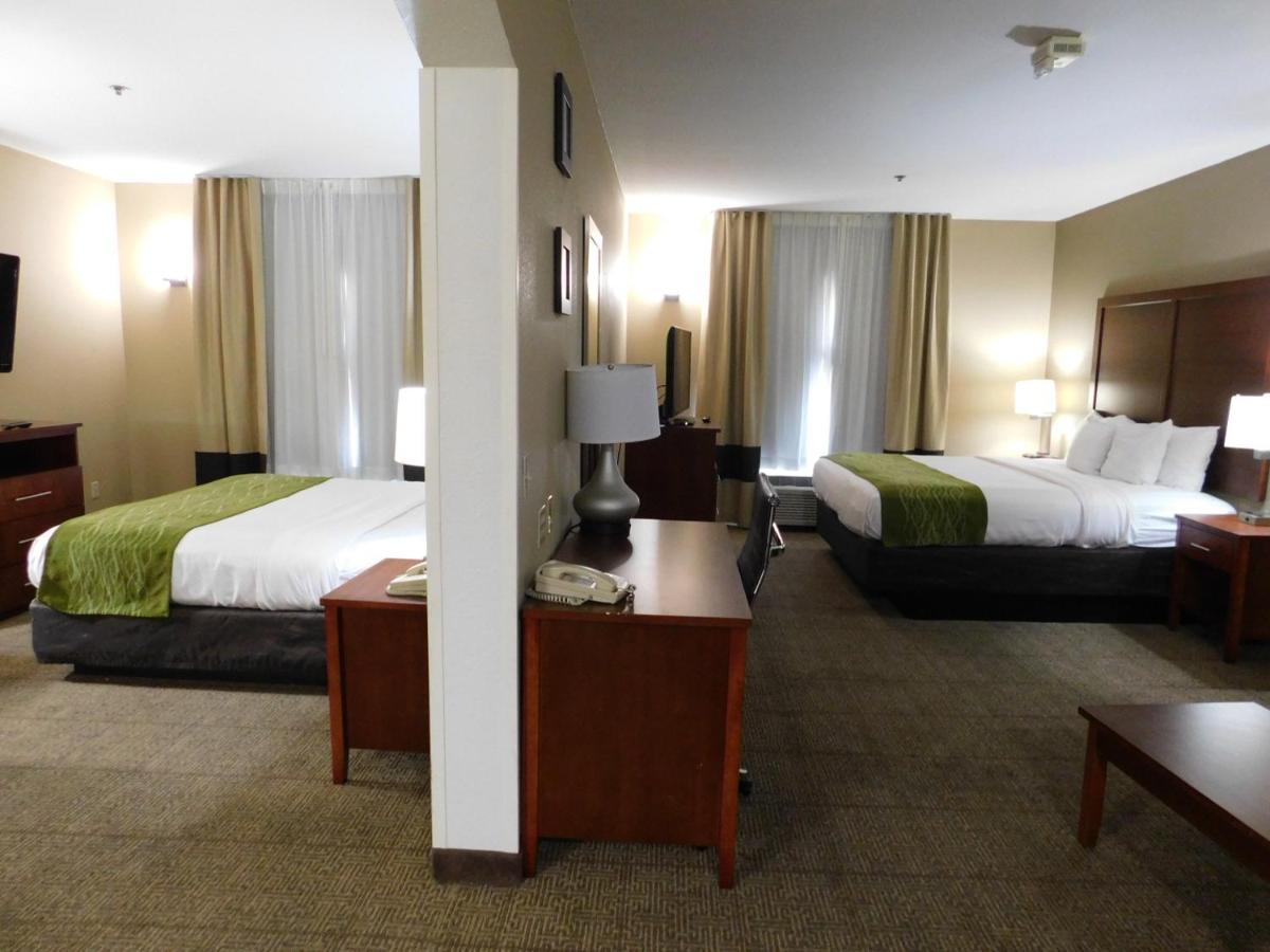 Comfort Inn & Suites Sacramento - University Area Eksteriør bilde