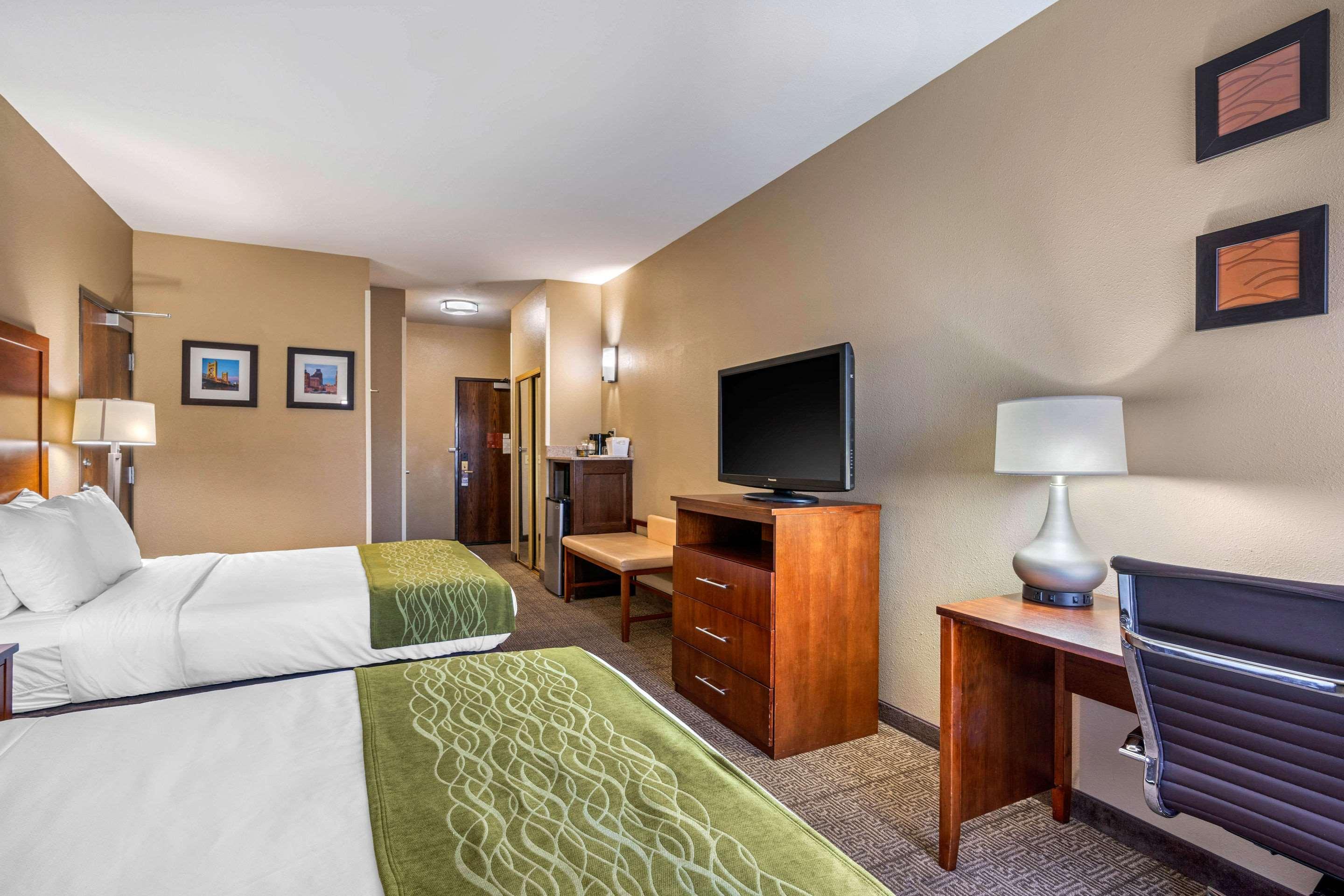 Comfort Inn & Suites Sacramento - University Area Eksteriør bilde