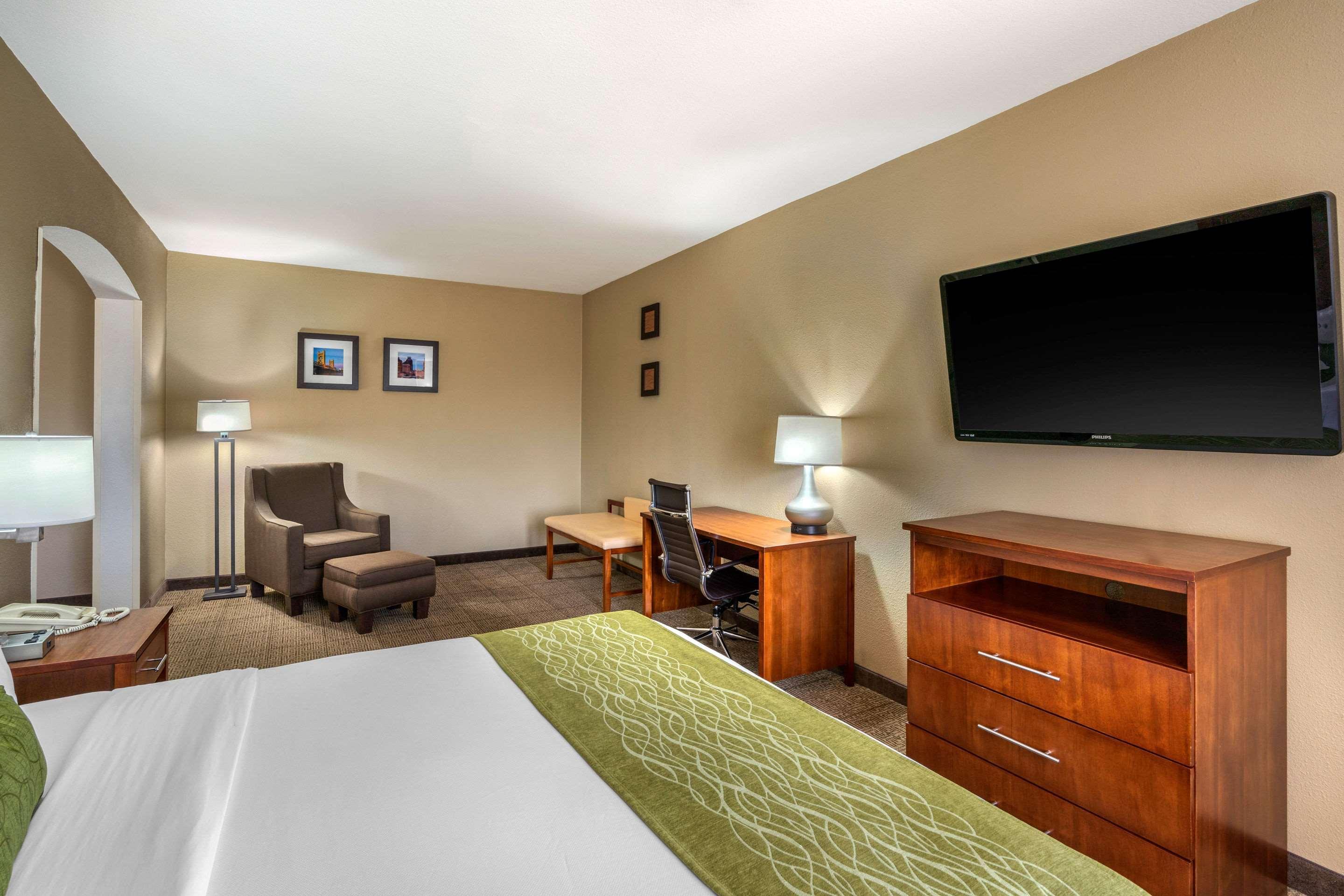 Comfort Inn & Suites Sacramento - University Area Eksteriør bilde