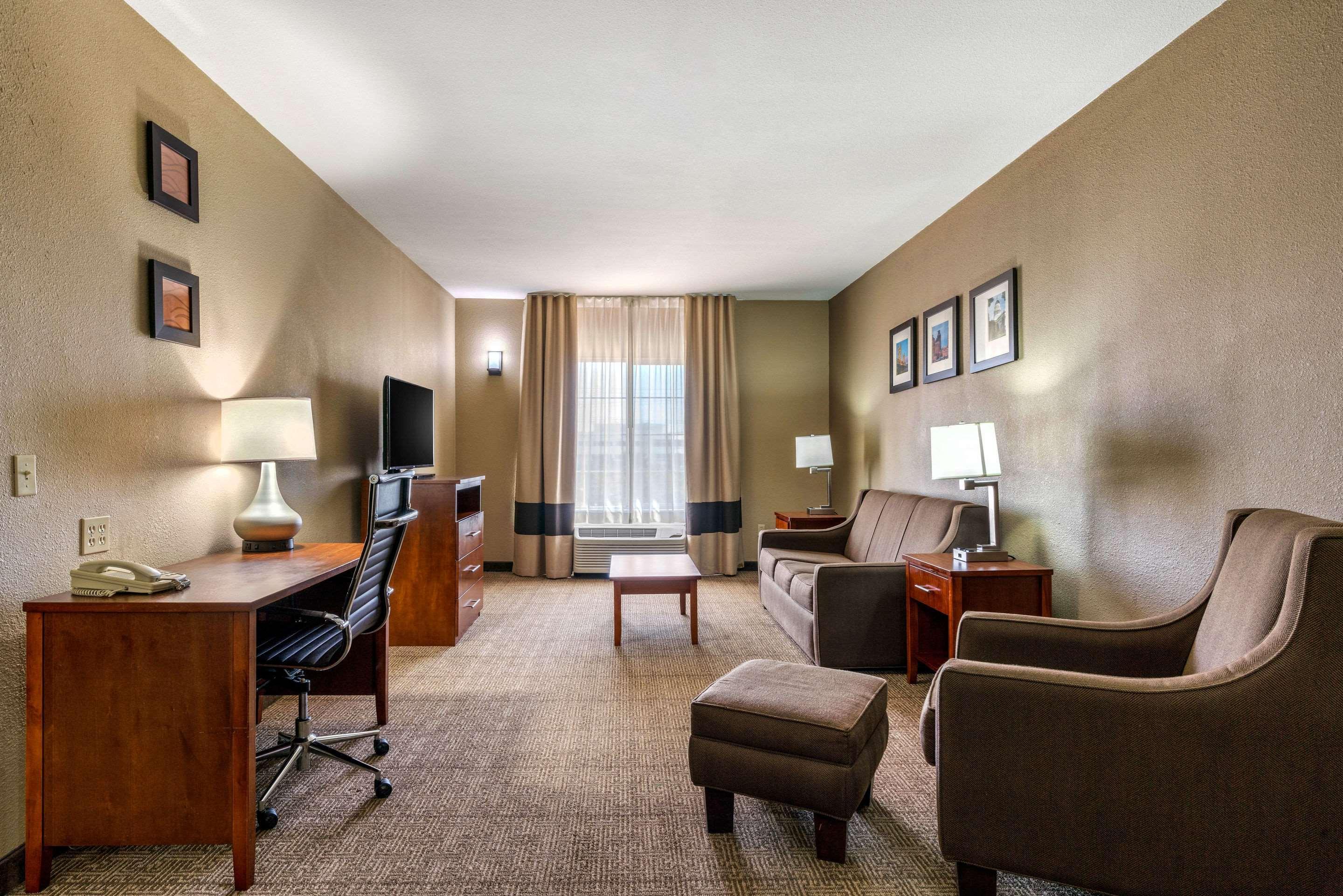 Comfort Inn & Suites Sacramento - University Area Eksteriør bilde