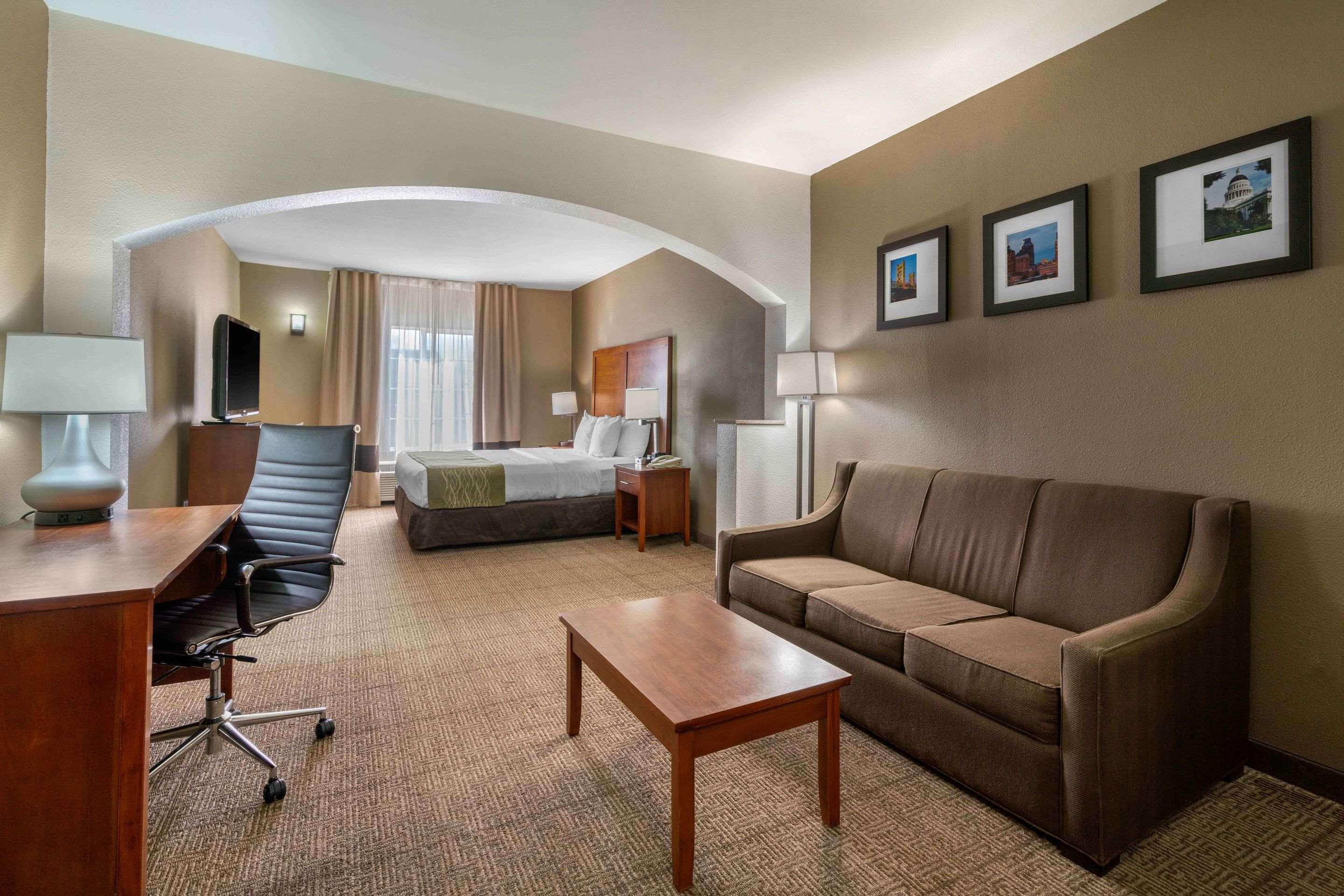 Comfort Inn & Suites Sacramento - University Area Eksteriør bilde