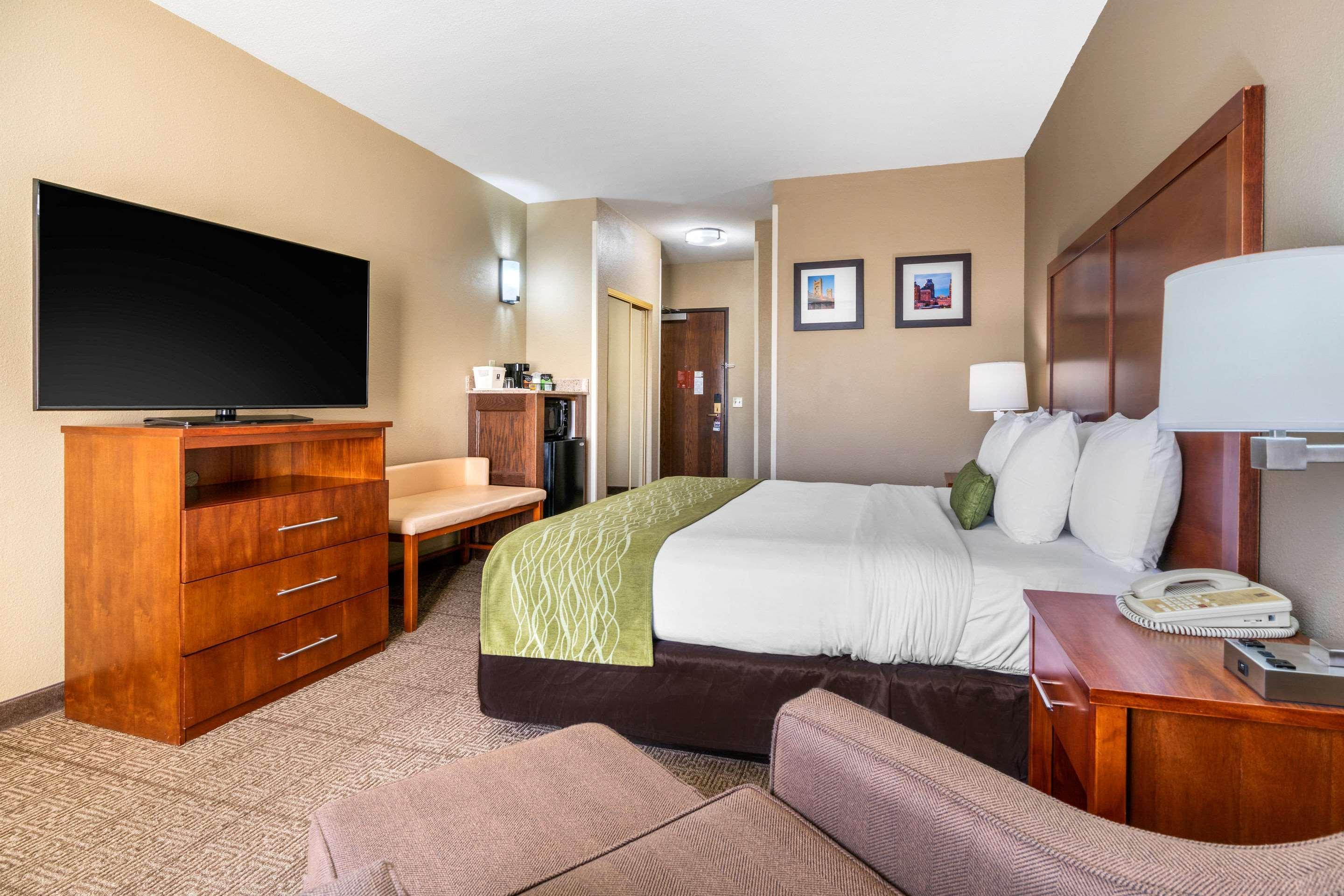Comfort Inn & Suites Sacramento - University Area Eksteriør bilde