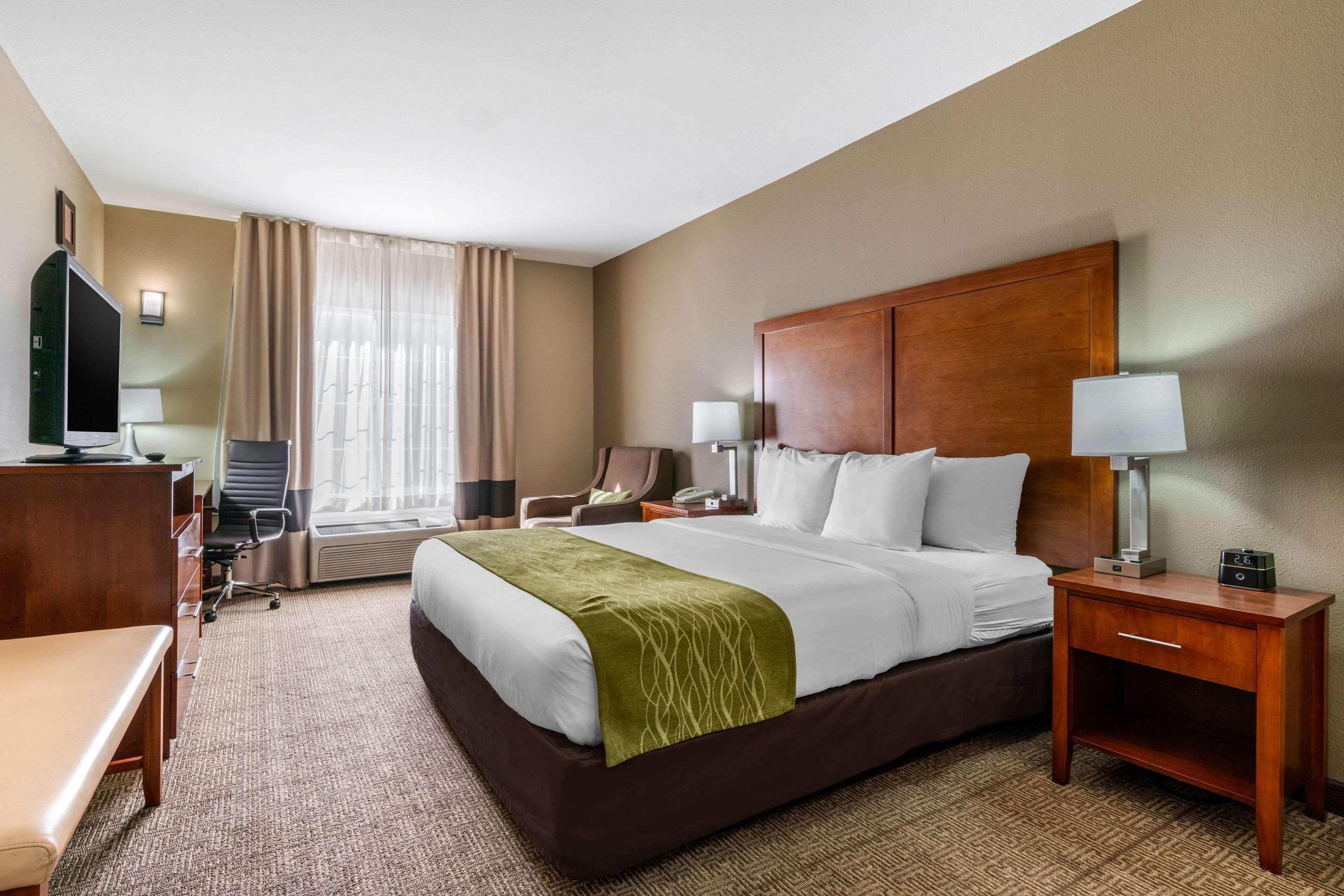 Comfort Inn & Suites Sacramento - University Area Eksteriør bilde