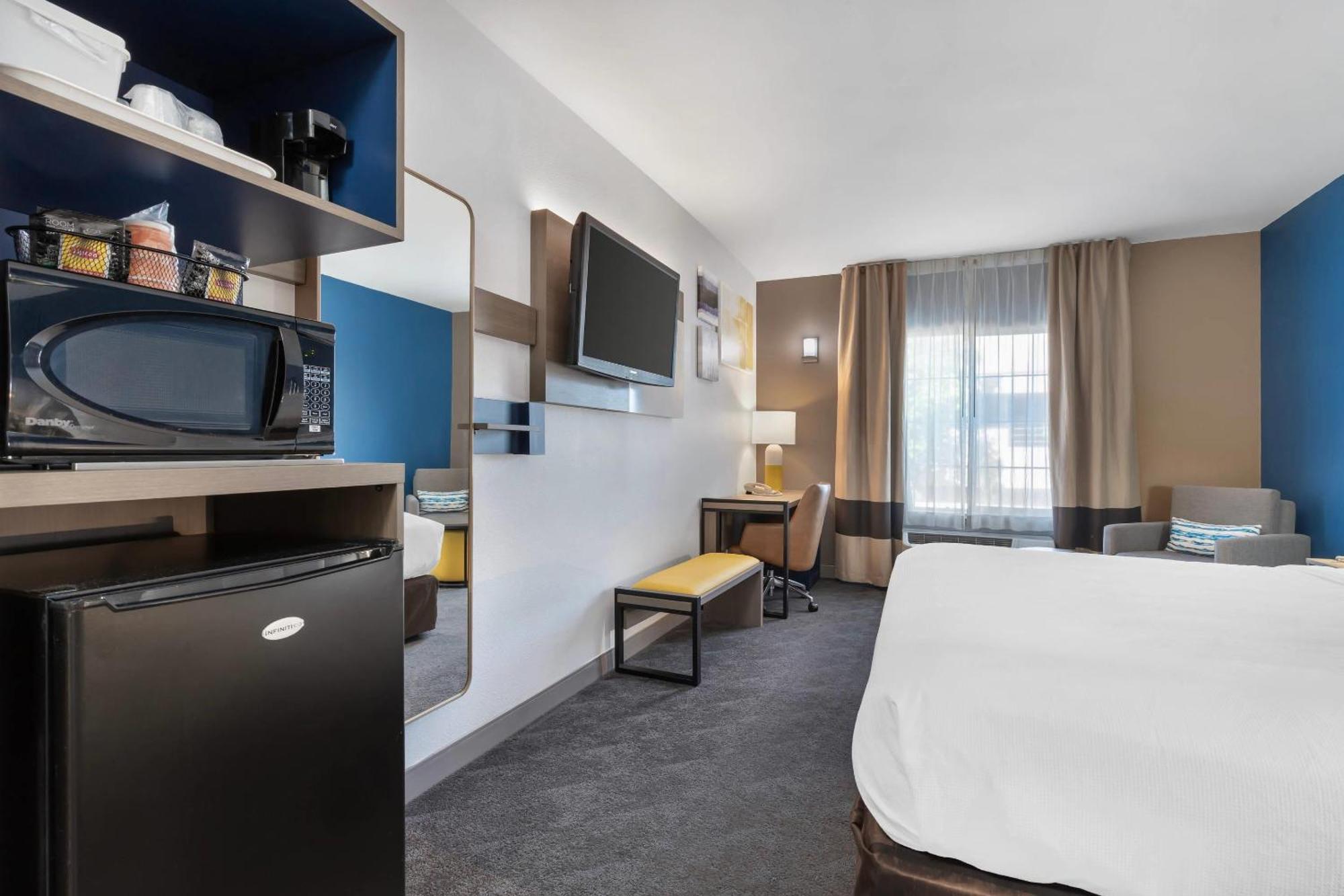 Comfort Inn & Suites Sacramento - University Area Eksteriør bilde