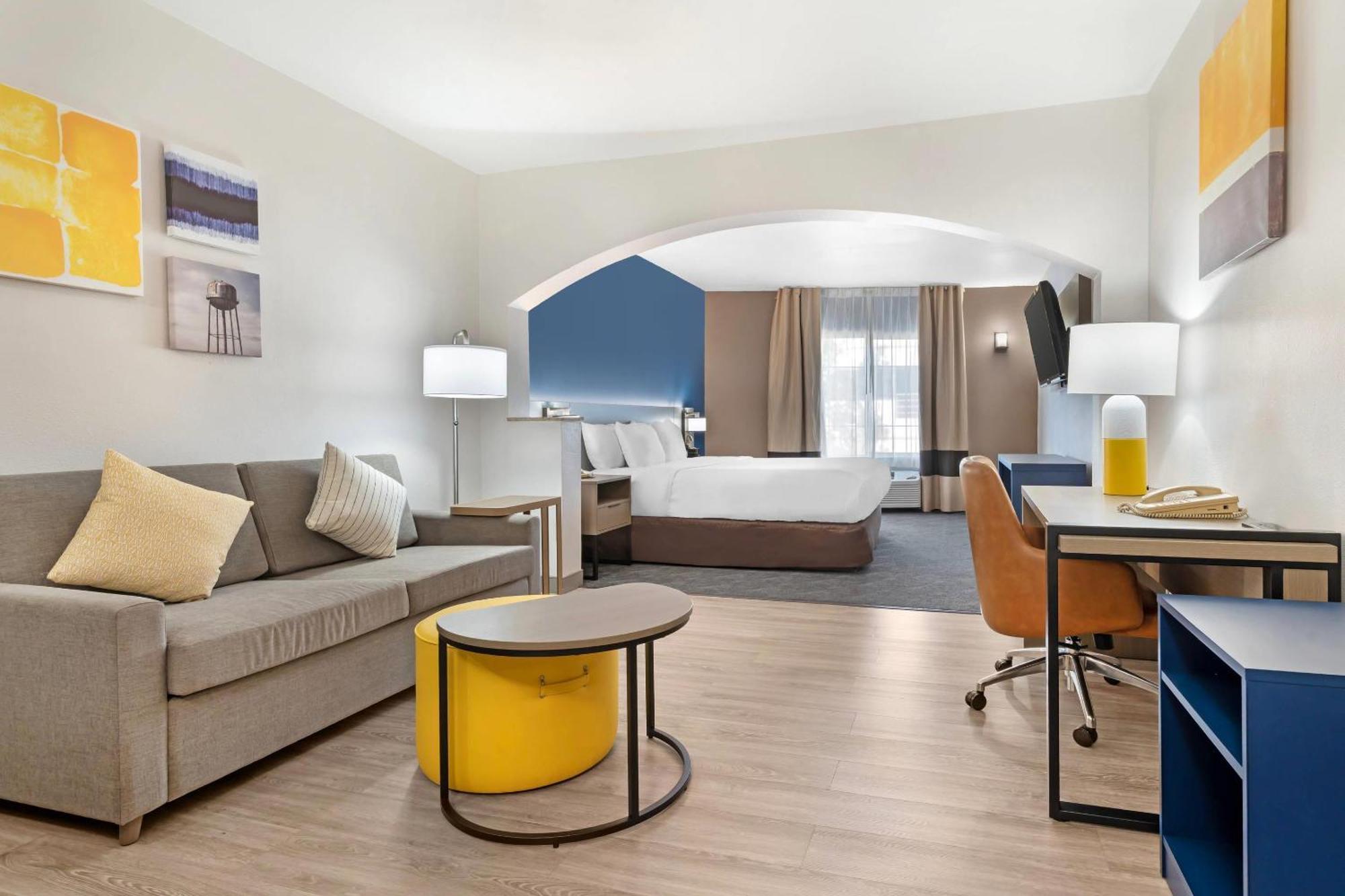 Comfort Inn & Suites Sacramento - University Area Eksteriør bilde